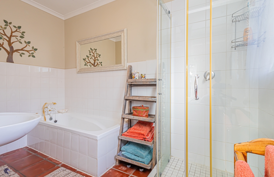 4 Bedroom Property for Sale in Country Club Western Cape
